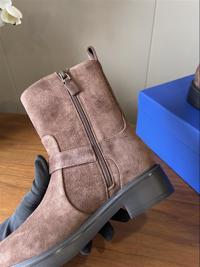 20251128174647377 390